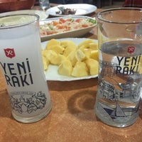 รูปภาพถ่ายที่ Demircan Restoran โดย Yavuz A. เมื่อ 1/8/2017