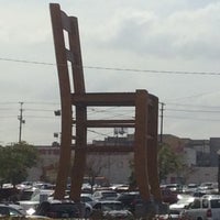 Photo taken at Gigantic-Assed Chair by Heeyougow F. on 4/23/2014