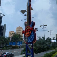 Photo taken at Hard Rock Cafe Jakarta by Danial H. on 10/25/2020