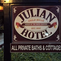Foto tirada no(a) Julian Gold Rush Hotel por Duygu B. em 1/22/2017