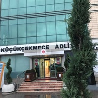 Photo taken at Küçükçekmece Adliyesi by Tutku C. on 12/30/2019