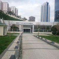 Foto diambil di Yapı-Endüstri Merkezi oleh Metehan B. pada 12/2/2018