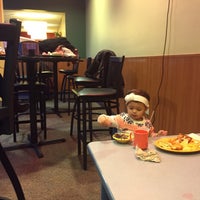 Photo taken at Stonefire Pizza Company by Edson N. on 1/25/2015