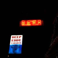 Foto tirada no(a) Deep Eddy Cabaret por Nick H. em 9/27/2015