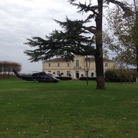 Foto diambil di Château Du Tertre oleh Dyonisea pada 11/29/2014