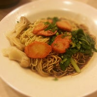 Photo taken at Mai Zhi Su Vegetarian 麦之素 by Darren on 12/4/2012