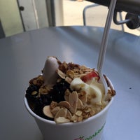 Photo taken at Pinkberry by Ahmed Said C. on 7/15/2017