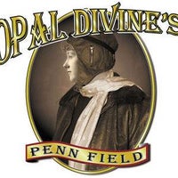 รูปภาพถ่ายที่ Opal Divine&amp;#39;s Penn Field โดย Opal Divine&amp;#39;s Penn Field เมื่อ 11/29/2014