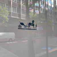 エルメス 丸の内 丸の内 4 Tips From 181 Visitors