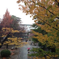 Photo taken at 明治大学 和泉キャンパス 第二校舎 by Jina P. on 11/26/2012
