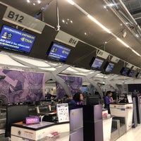 Photo taken at Thai Airways (TG) Check-in (ROP Gold &amp;amp; Star Alliance Gold) by Jina P. on 10/7/2018