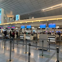 Photo taken at Korean Air Check-in Counter by Jina P. on 12/5/2019