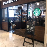 Photo taken at Starbucks by Jina P. on 9/16/2018