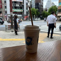 Photo taken at Starbucks by Jina P. on 7/5/2022