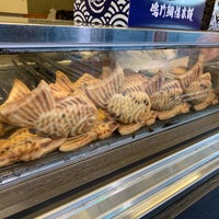 Photo taken at Naruto Taiyaki Honpo by Jina P. on 5/2/2019