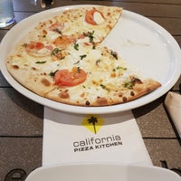 Photo taken at California Pizza Kitchen by Fernando C. on 1/19/2018