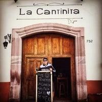 Foto diambil di La Cantinita D&amp;#39; Garcés oleh Gustavo C. pada 1/17/2016