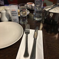 Photo taken at Aksular Restaurant Enfield Town by 🇹🇷 𝓒𝓪𝓷 𝓞̈𝔃𝓮𝓻 🍺🍺 . on 10/3/2017