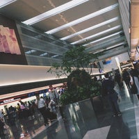 Photo taken at Terminal 1 by ともちゃん on 9/15/2018