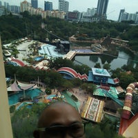 Photo taken at Sunway Lagoon by Kamarul A. on 11/14/2018