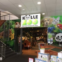 Photo taken at Kölle-Zoo by Delaram on 9/4/2017