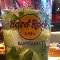 2/15/2013 tarihinde Constanza J.ziyaretçi tarafından Hard Rock Cafe Santiago'de çekilen fotoğraf