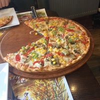 Photo taken at Değirmen Pizza by Şehla on 5/3/2017