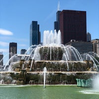 Photo taken at Clarence Buckingham Memorial Fountain by Amy on 6/23/2018