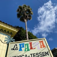 4/18/2020에 Bill C.님이 La Palma Mexicatessen Molino y Tortilleria에서 찍은 사진