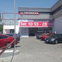 Foto diambil di Honda Vallejo oleh Carlos P. pada 3/7/2014
