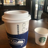 Photo taken at Starbucks by Yue L. on 9/30/2018