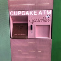 Photo taken at Sprinkles Americana by Yue L. on 6/13/2019