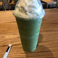 Photo taken at Starbucks by Yue L. on 4/4/2019