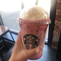 Photo taken at Starbucks by Yue L. on 9/6/2018