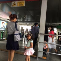 Photo taken at BTS Sukhumvit Line by Shiu on 8/13/2014