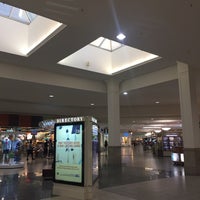 8/1/2017にDennis B.がMelbourne Square Mallで撮った写真