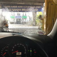 Photo taken at Rush Automatic Car Wash by TOB4B1 on 4/12/2018