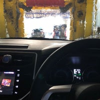 Photo taken at Rush Automatic Car Wash by TOB4B1 on 4/3/2019