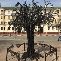Photo taken at Сквер городов-побратимов by helenik ⚜. on 4/9/2016