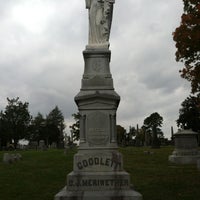 Foto diambil di Mount Olivet Funeral Home &amp; Cemetery oleh R S. pada 10/14/2012