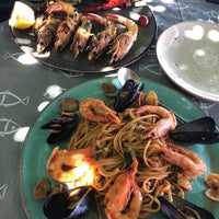 Foto diambil di Agkyra Fish Restaurant oleh Cynthia v. pada 9/3/2021