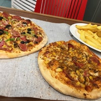 Photo taken at Domino&amp;#39;s Pizza by Tuğçe S. on 10/28/2019