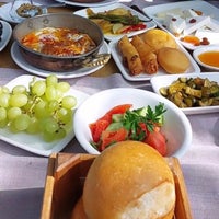Das Foto wurde bei Fatsalı Hünkar Restoran von Burcu am 10/5/2023 aufgenommen