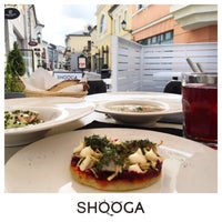 รูปภาพถ่ายที่ Shooga โดย SHOOGA c. เมื่อ 5/24/2016