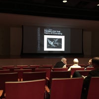 Снимок сделан в Flint Institute of Arts пользователем Robert W. 10/22/2016