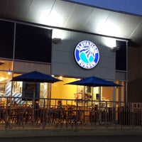 Foto scattata a Elevation Burger da Noora il 10/12/2014