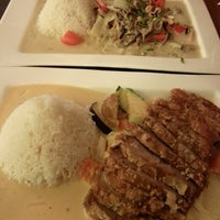 Photo taken at SPICE Authentic Vietnamese Food by Yvi on 9/24/2014