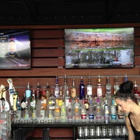 6/15/2013 tarihinde Melissa Z.ziyaretçi tarafından Novak&amp;#39;s Tavern &amp;amp; Patio'de çekilen fotoğraf