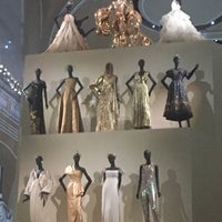 Photo taken at Musée de la Mode et du Textile by Huguette R. on 9/10/2017