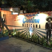 รูปภาพถ่ายที่ Lacalaca Cantina Mexicana โดย Emiel H. เมื่อ 10/10/2017